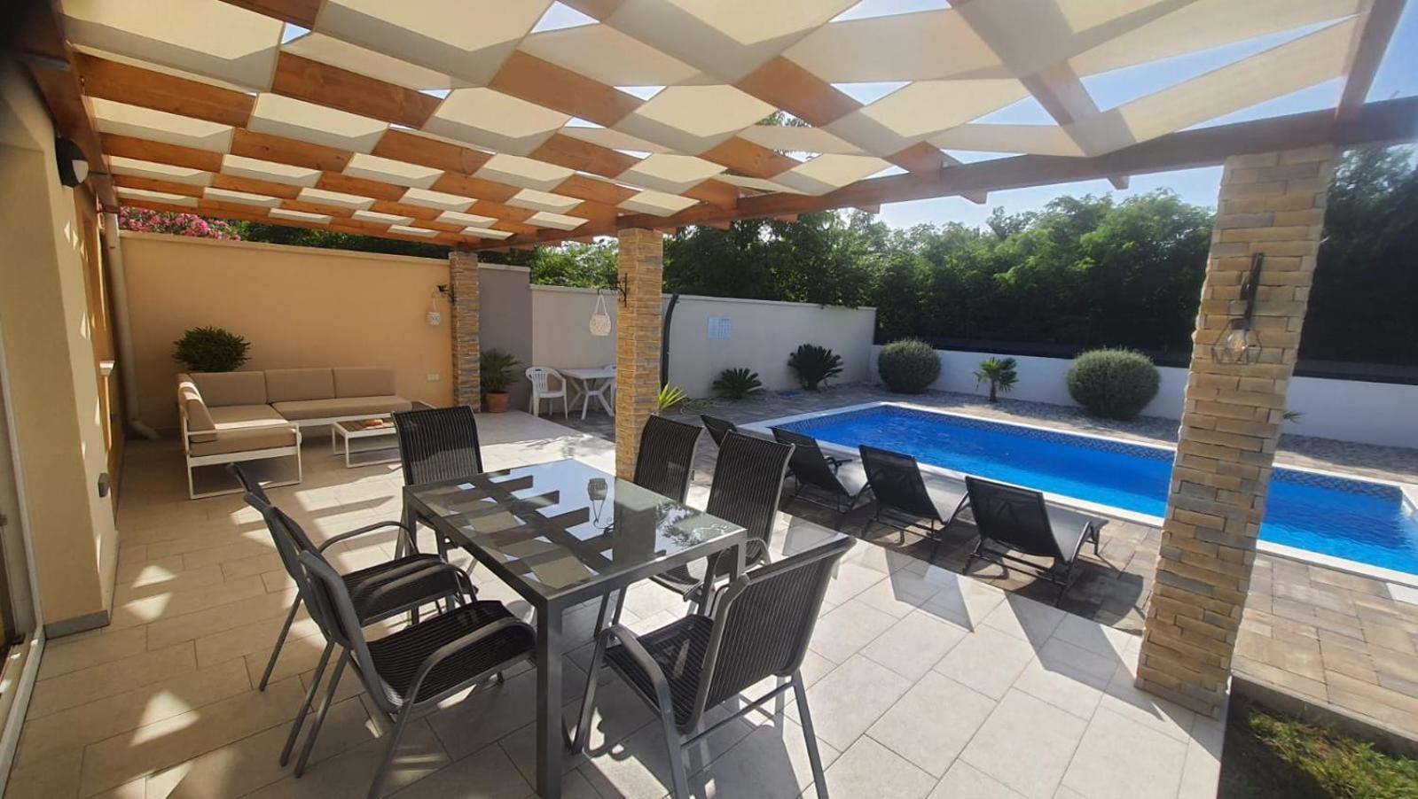 Villa Happy House Zara Esterno foto